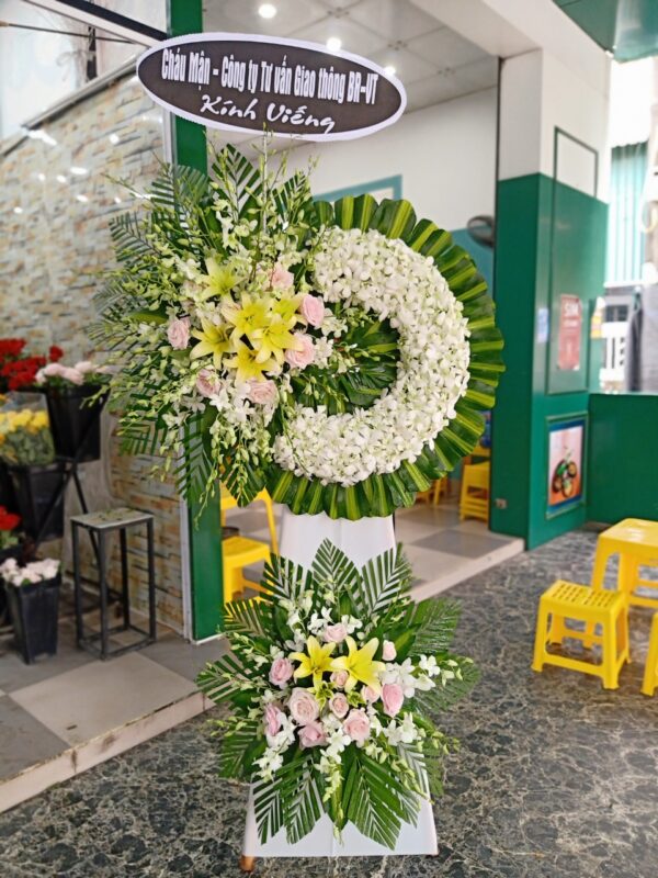 Kệ Hoa Chia Buồn - Phường Cự Khối, Quận Long Biên, Thành phố Hà Nội