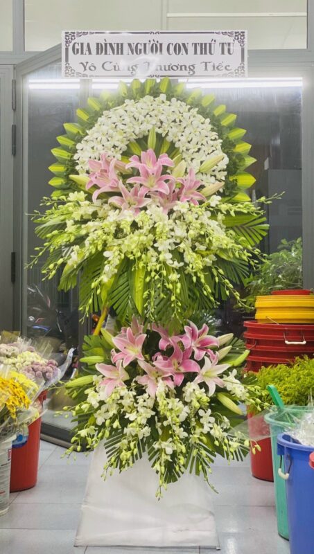 Kệ Hoa Chia Buồn - Phường Cự Khối, Quận Long Biên, Thành phố Hà Nội