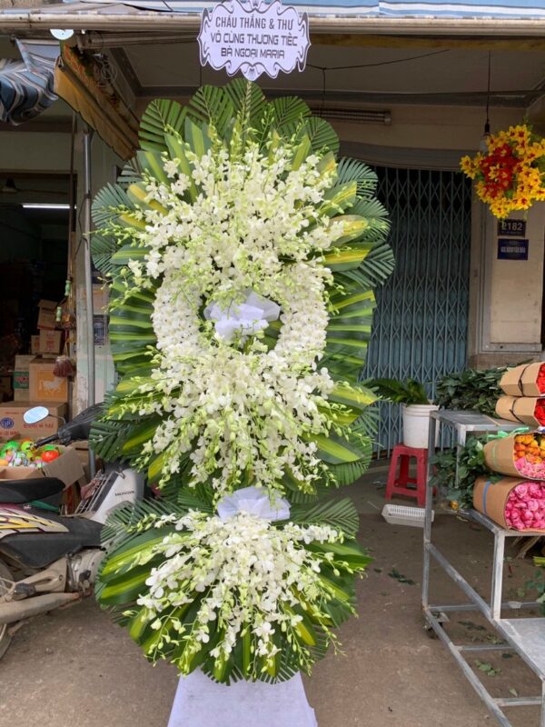Kệ Hoa Chia Buồn - Thị trấn Bắc Hà, Huyện Bắc Hà, Tỉnh Lào Cai