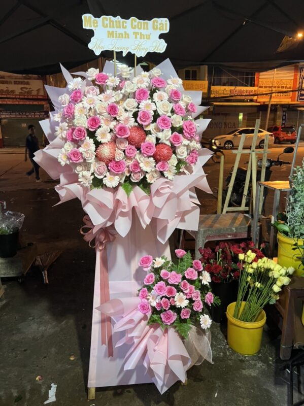 Kệ Hoa Khai Trương 12 - Quận Thanh Xuân, Thành phố Hà Nội