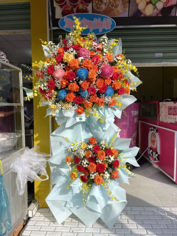 Kệ Hoa Khai Trương - Phường Văn Chương, Quận Đống Đa, Thành phố Hà Nội